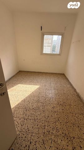 דירת גן, אריה בן אליעזר 10, רמז, מערב ותיק, ראשון לציון