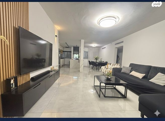 דירה, חצרות הדר, כפר סבא