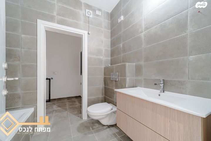 דירה, אריאל שרון, נווה שרון / שער העיר, נתיבות