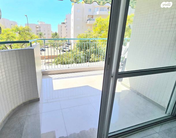 דירה, העסיס, קרית כרמים, ראשון לציון