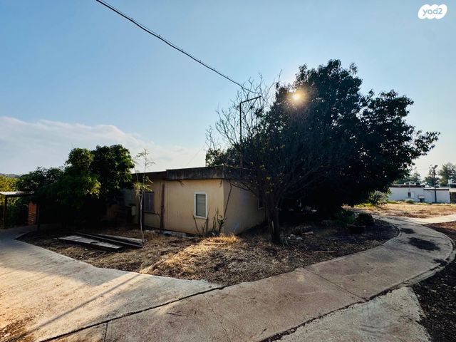 דו משפחתי, חוקוק