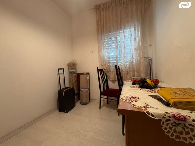 דירה, גוש עציון 12, חולון