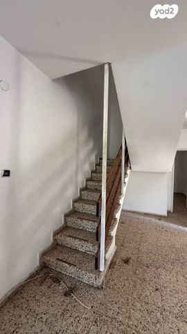 דופלקס, אריה בן אליעזר, רמז, מערב ותיק, ראשון לציון