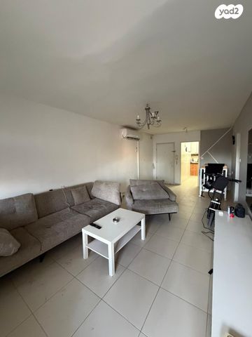 קרן קיימת לישראל 12