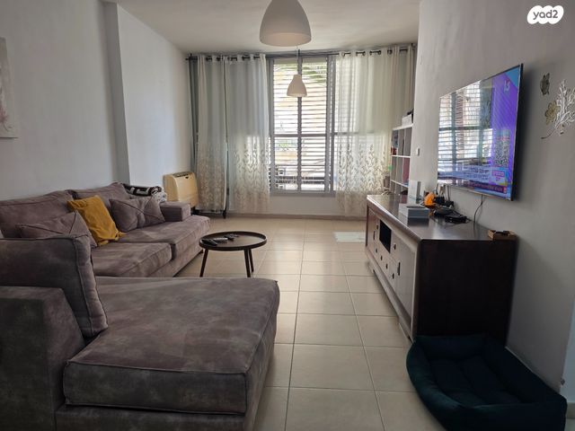 דירה, הרב בר שאול, רחובות