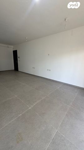 דירה, קרן קיימת לישראל, בורוכוב, גבעתיים