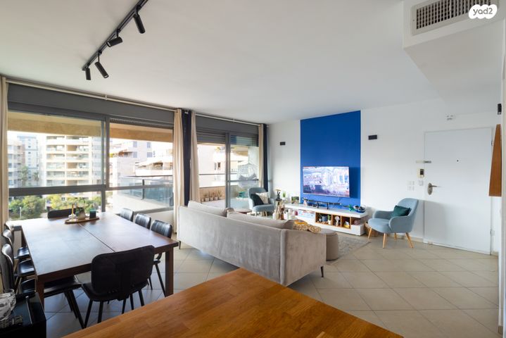 גג/ פנטהאוז, יחזקאל שטרייכמן, הגוש הגדול, רמת אביב החדשה, נופי ים, תל אביב יפו