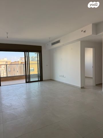 דירה, בורוכוב 5, צפון מערב מרכז העיר, נתניה