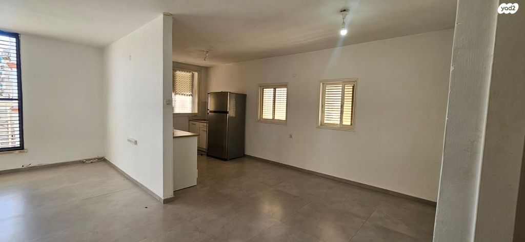 גג/ פנטהאוז, הרב קפאח, גרין ועם, חולון