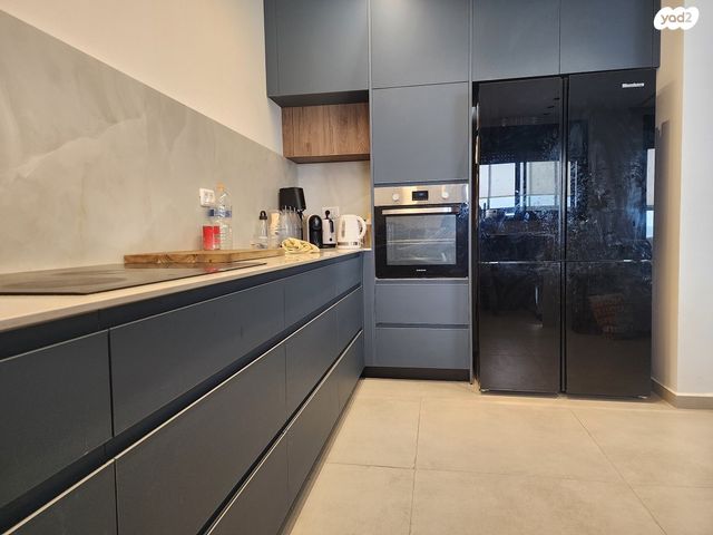 דירה, רבי נחמן מאומן, השחר, דימונה