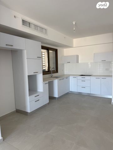 דירה, בורוכוב 5, צפון מערב מרכז העיר, נתניה