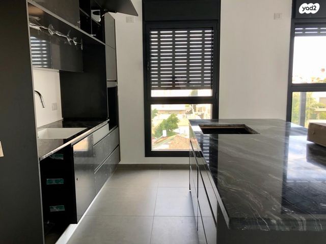 גג/ פנטהאוז, רמת השרון