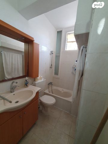 דירה, דרך זאב ז'בוטינסקי 104, גבעת סוקולוב, בני ברק