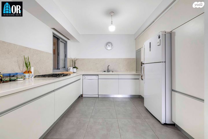 דירה, נאות רבין, יבנה