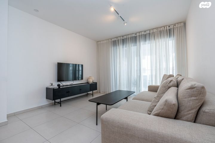 דירה, לבונה, אור ים, אור עקיבא