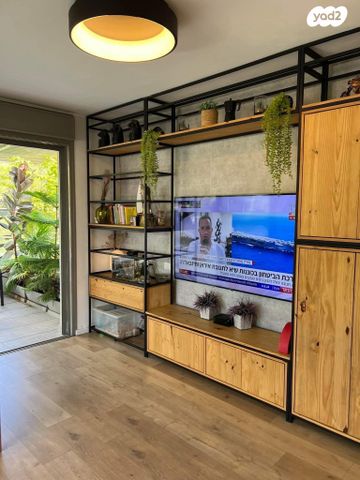 גג/ פנטהאוז, בנימין ד'ישראלי, אחוזה, חיפה