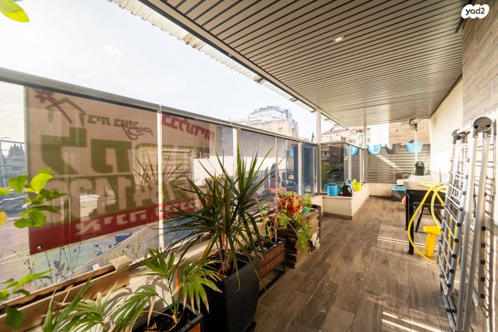 דירה, אריה לוין, פתח תקווה