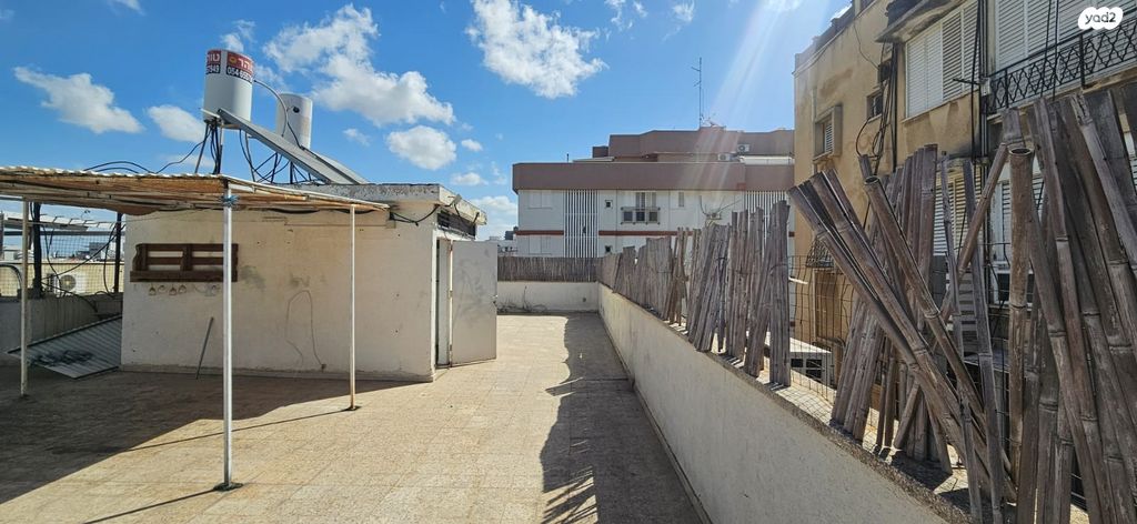 גג/ פנטהאוז, הרב קפאח, גרין ועם, חולון