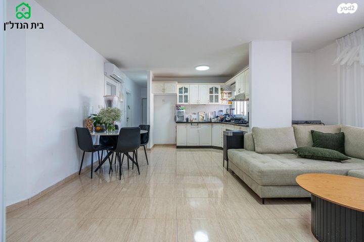 דירה, חטיבת הנח"ל 1, הפארק - צפון ותיק, חדרה