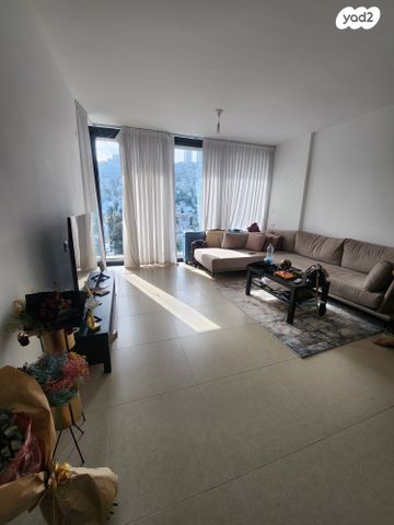 דירה, אחד העם 6, הרצליה, חיפה