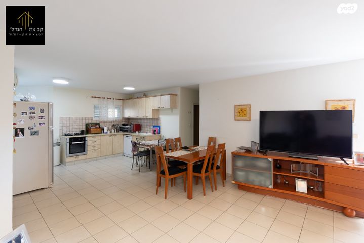 דירה, חנה ומיכאל לוין, רביבים, גני ראשון, ראשון לציון