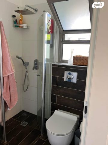 גג/ פנטהאוז, בנימין ד'ישראלי, אחוזה, חיפה