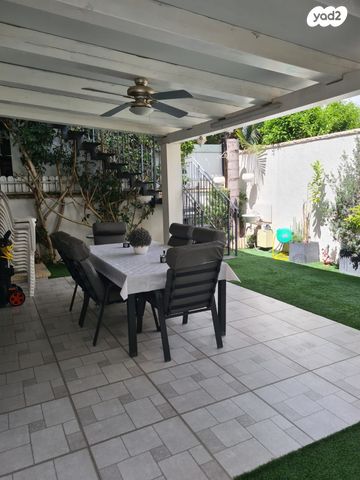 בית פרטי/ קוטג', זלמן שניאור, קרית מטלון, פתח תקווה