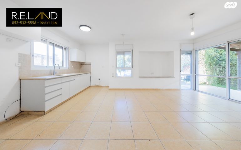 דו משפחתי, פרדס חנה כרכור