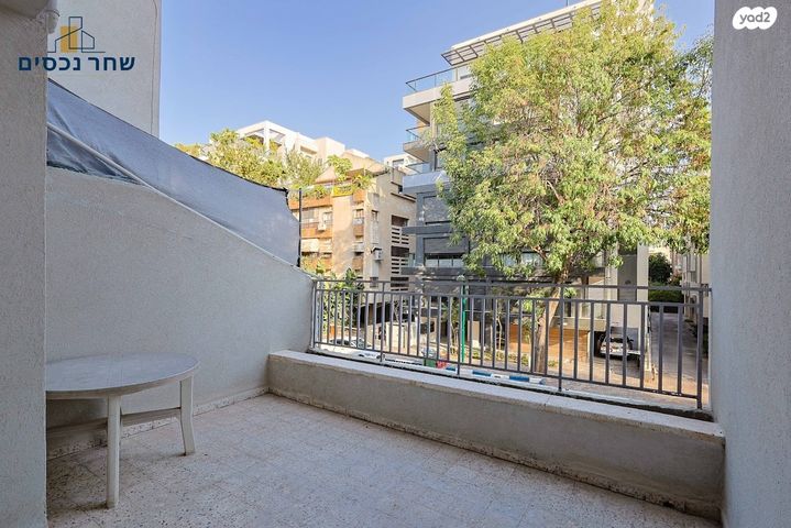 דירה, פועלים א, כפר סבא