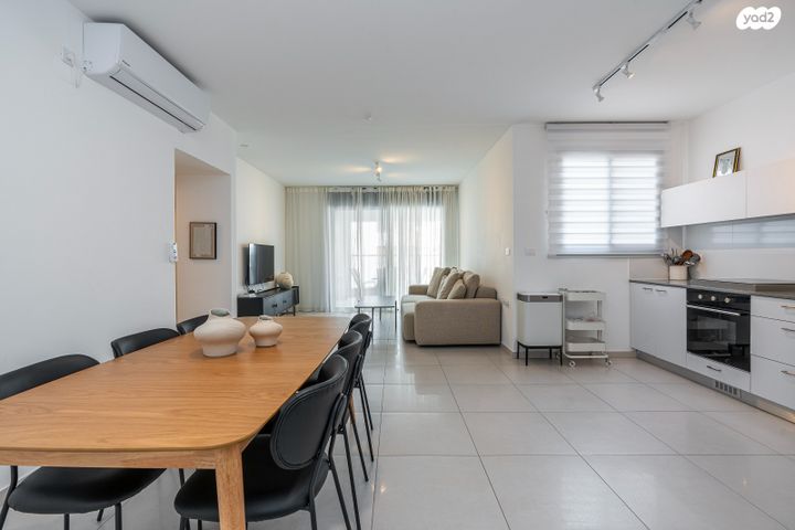 דירה, לבונה, אור ים, אור עקיבא