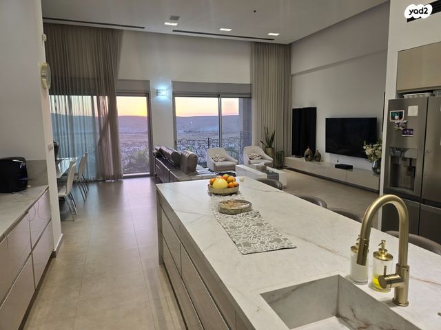 בית פרטי/ קוטג', עיט, פלח שבע, באר שבע