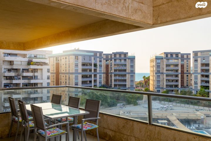 גג/ פנטהאוז, יחזקאל שטרייכמן, הגוש הגדול, רמת אביב החדשה, נופי ים, תל אביב יפו