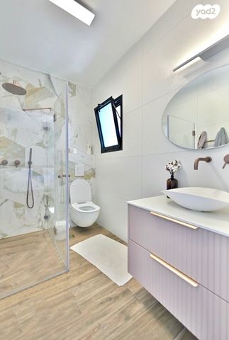 דו משפחתי, גני איריס, נס ציונה