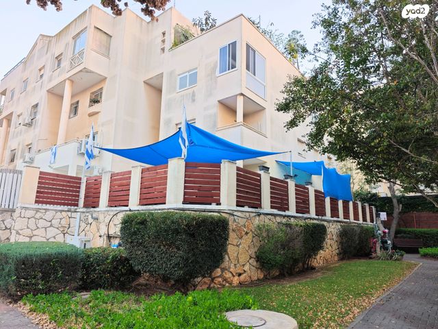 דירת גן, דרך הציונות 36, אריאל