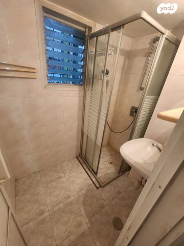 דירה, ארלוזורוב, מרכז, קרית עבודה, חולון