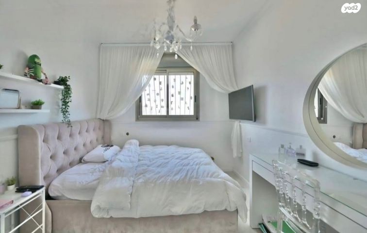 דירה, מעגל השלום, קרית חתני פרס נובל, ראשון לציון