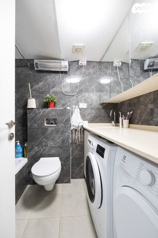 דירה, הרב ניסנבוים 11, קרית משה, ירושלים