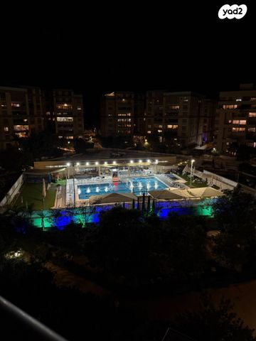 גג/ פנטהאוז, יחזקאל שטרייכמן, הגוש הגדול, רמת אביב החדשה, נופי ים, תל אביב יפו