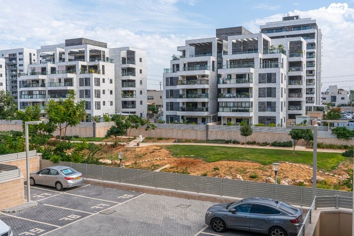 דירה, לבונה, אור ים, אור עקיבא