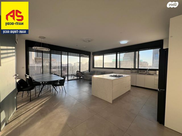 גג/ פנטהאוז, התהילה, נוף הטיילת, נתניה