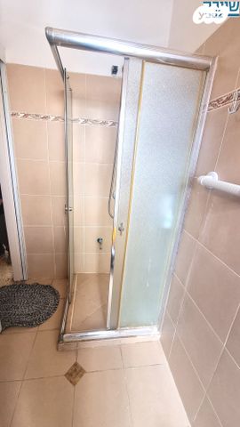 דירה, אחד העם, א' / צפון מזרח העיר, רחובות