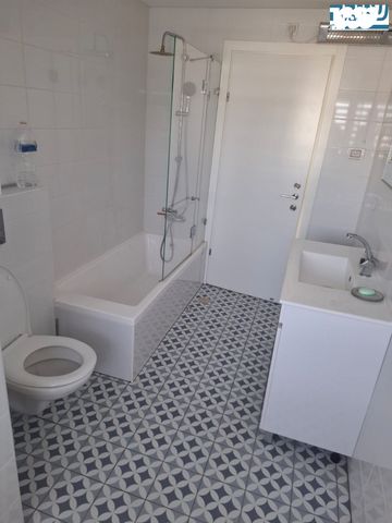 דירה, אחים קיבוביץ', ב' / צפון מערב העיר, רחובות