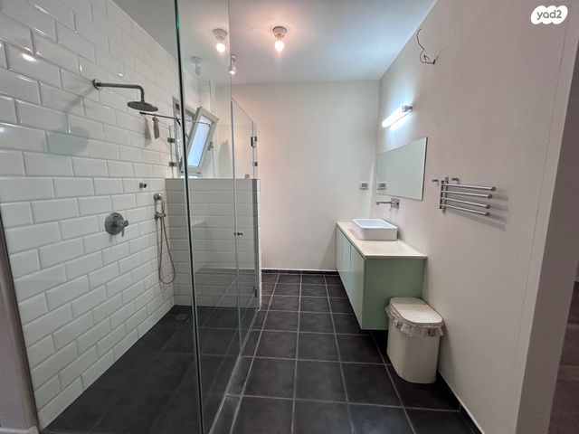 דירת גן, חסידה, כפר סבא הצעירה, כפר סבא