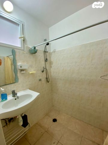 דירה, שדרות דגניה 15, קרית חיים מערבית, חיפה