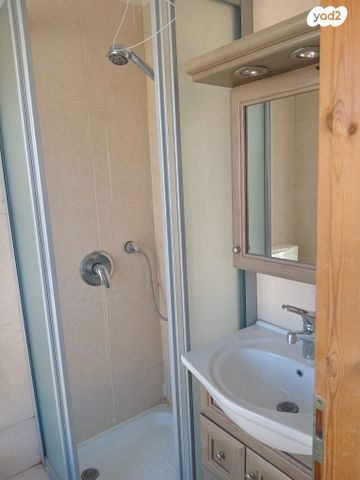 דירה, רבקה 12, בקעה, ירושלים