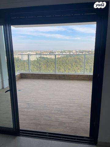 דירה, דרך דגניה, קרית השרון, נתניה