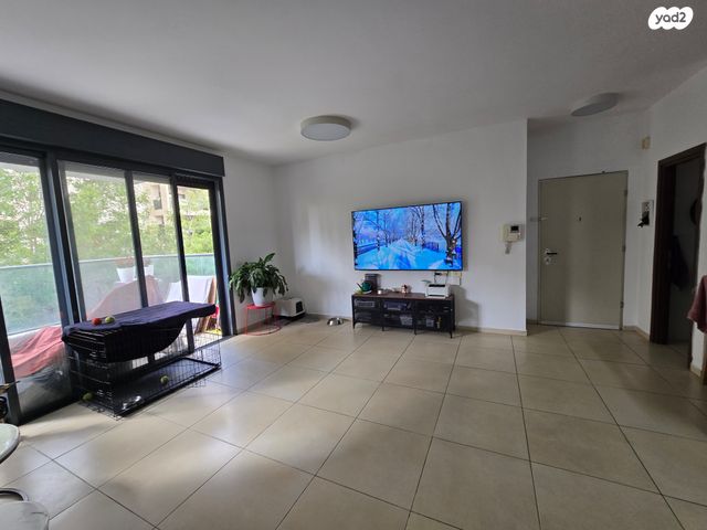 דירה, כפר סבא