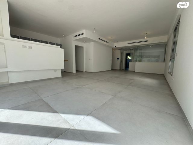 דירת גן, ויתקין, אחוזה, חיפה