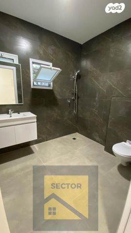 דירה, פבזנר 11, הדר מרכז, חיפה