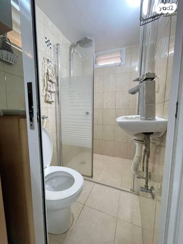 דירת גן, אילון 12, מרכז העיר, סביניה, הוותיקה, קרית ביאליק